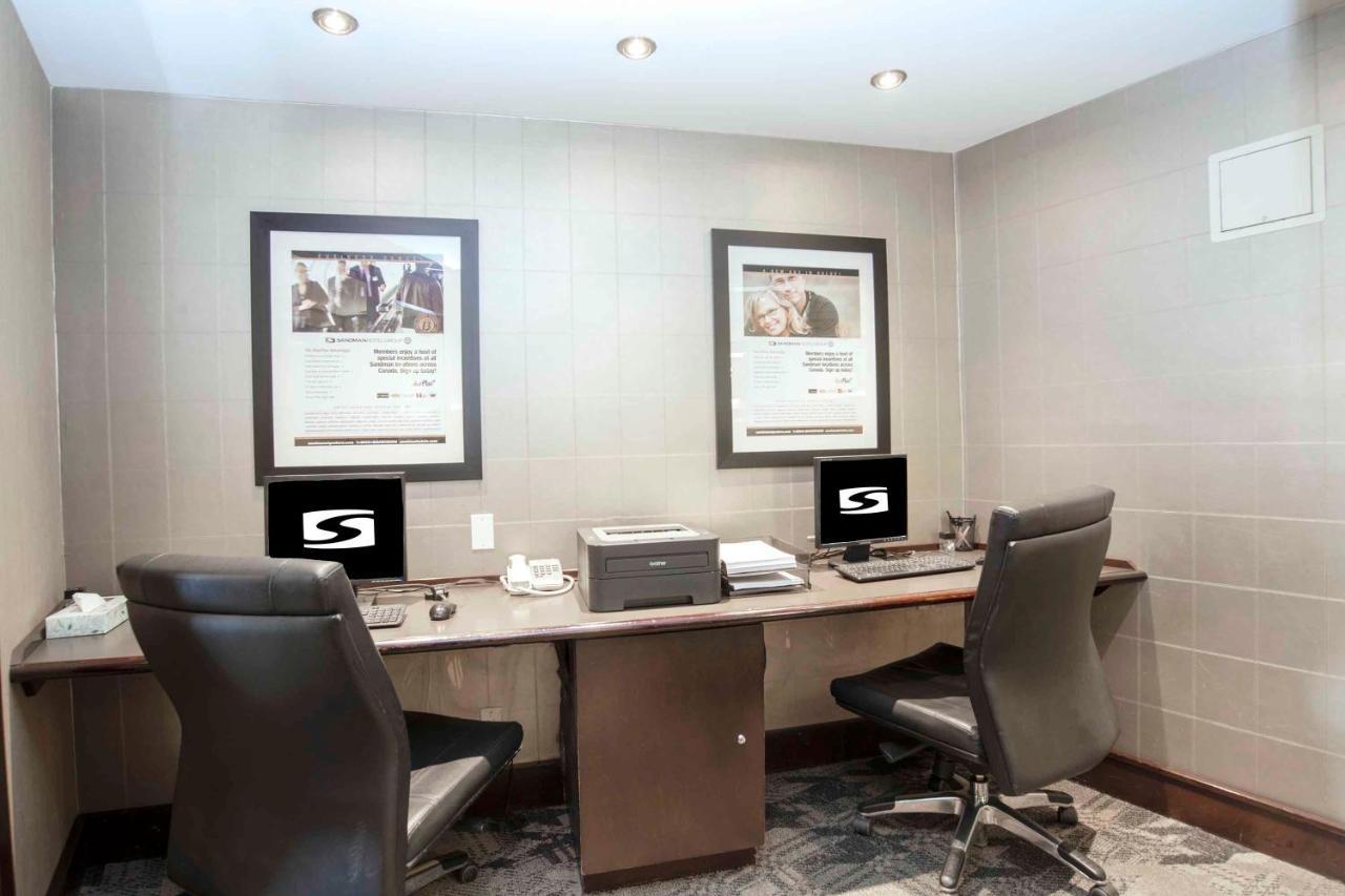 แซนด์แมน โฮเต็ล แอนด์ สวีท ปริ้นซ์จอร์จ Hotel พรินซ์จอร์จ ภายนอก รูปภาพ